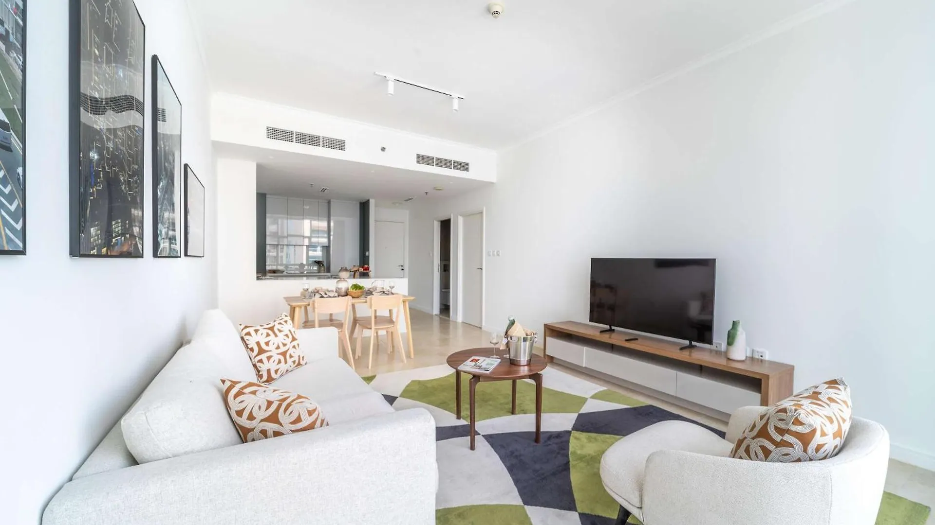 Inviting 1Br In Dubai Marina - Sleeps 3 Apartment