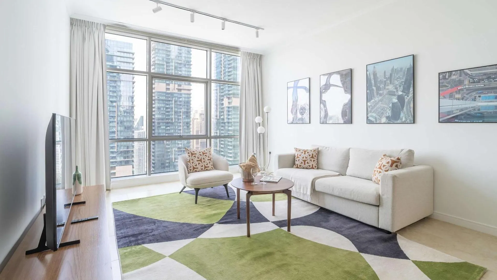 Inviting 1Br In Dubai Marina - Sleeps 3 Apartment
